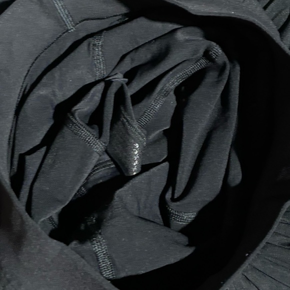 Lululemon Tiered Pleats High-Rise Tennis Skirt Black - Picture 8 of 8